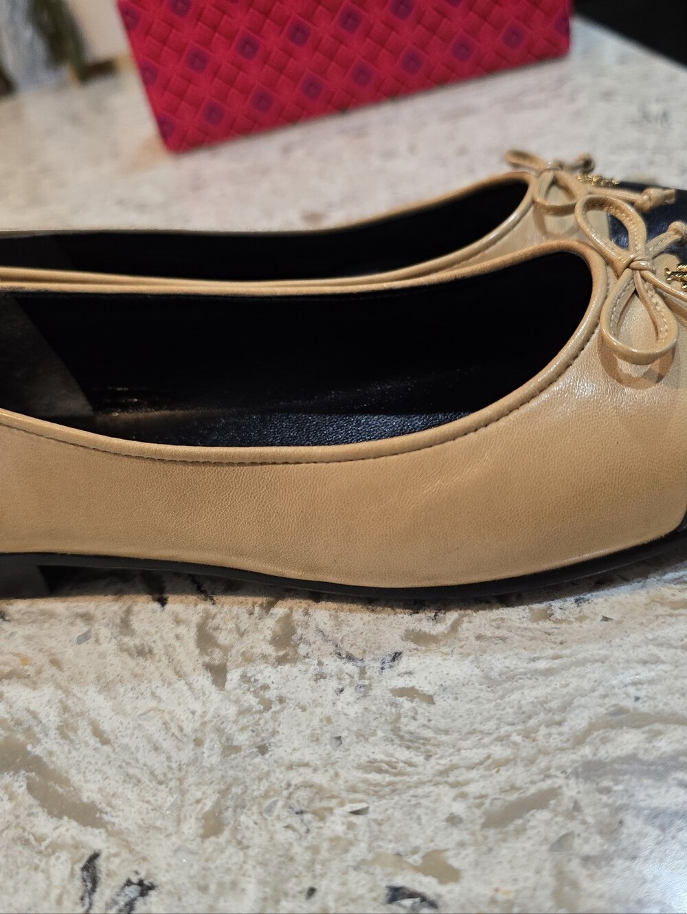Tory Burch Cap-Toe Ballet Flats Ginger Shortbread/ Perfect Black Size 6.5 - Picture 8 of 14